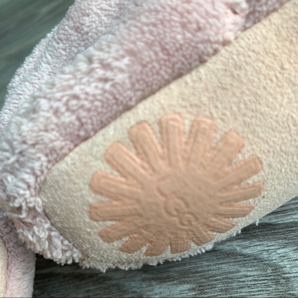 UGG Baby Booties - Size 0/1 - Picture 6 of 7